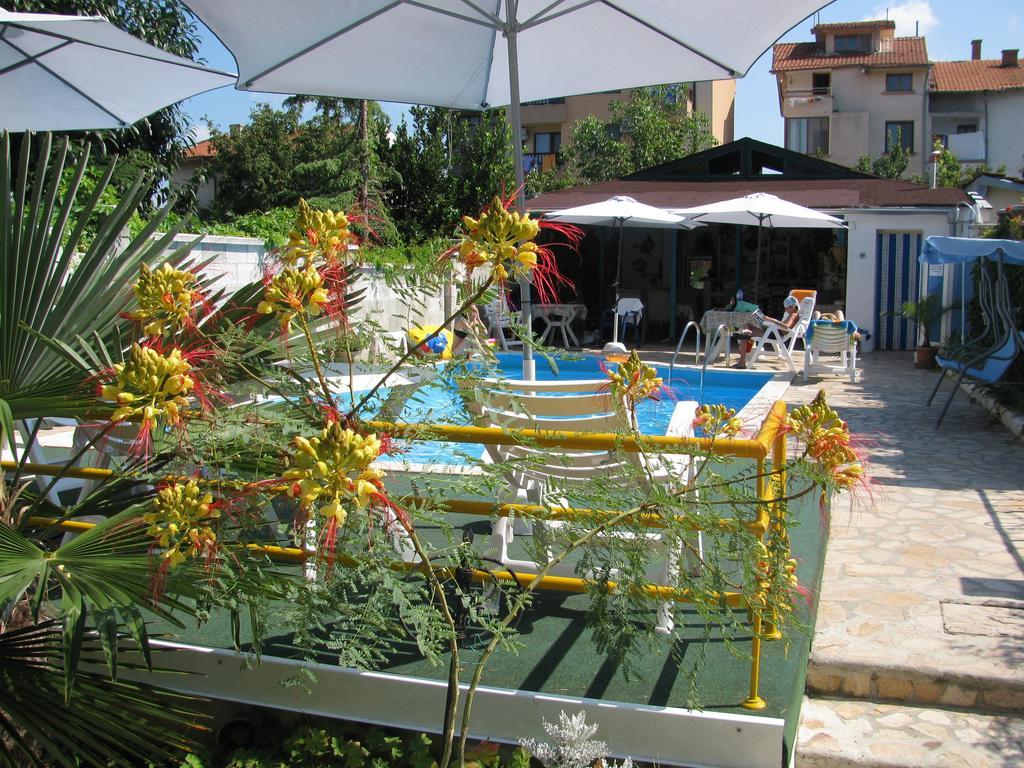 Villa Sens Chernomorets Luaran gambar